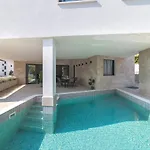 Luxury 3 With Private Pool, Jacuzzi And Gym By The On Ciovo - Okrug Donji Villa Trogir