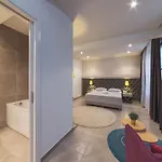 Luxury 3 With Private Pool, Jacuzzi And Gym By The On Ciovo - Okrug Donji Villa Trogir