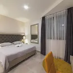 Luxury 3 With Private Pool, Jacuzzi And Gym By The On Ciovo - Okrug Donji Villa