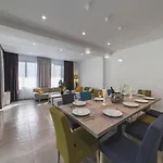 Luxury 3 With Private Pool, Jacuzzi And Gym By The On Ciovo - Okrug Donji Villa *