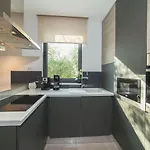 Luxury 3 With Private Pool, Jacuzzi And Gym By The On Ciovo - Okrug Donji Villa