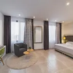 Villa Luxury 3 With Private Pool, Jacuzzi And Gym By The On Ciovo - Okrug Donji *