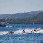 Luxury 3 With Private Pool, Jacuzzi And Gym By The On Ciovo - Okrug Donji * Trogir