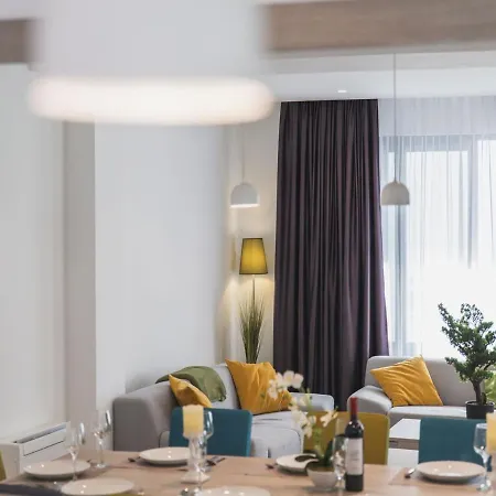 Luxury 3 With Private Pool, Jacuzzi And Gym By The On Ciovo - Okrug Donji Villa *