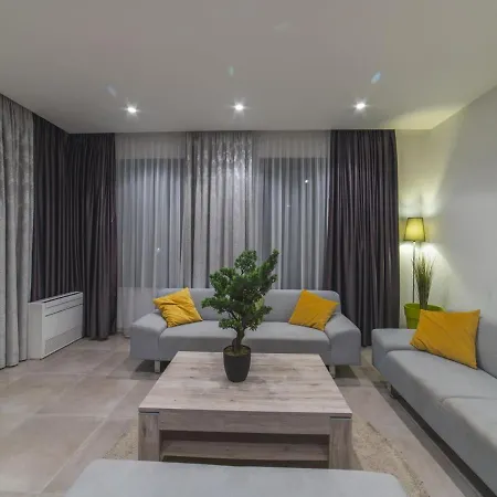 Villa Luxury 3 With Private Pool, Jacuzzi And Gym By The On Ciovo - Okrug Donji Trogir